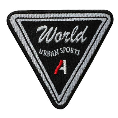 Het de Driehoeksborduurwerk van het douaneontwerp herstelt Stedelijke Sporten Logo Iron On Woven Patches