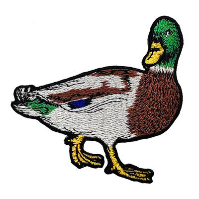 Het Ijzer van het de Kleurenflard van kartonduck embroidery patch PMS op Geborduurd Flard