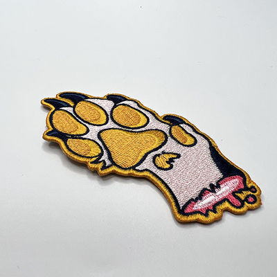 De leuke Kartonhond Geborduurd Paw Iron On Clothing Patch 100% volgt PMS-Kleuren