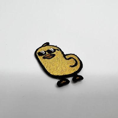 Gele kip naai geborduurde patches Geen krimpende aangepaste kledingpatches