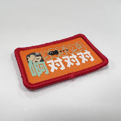 Het Ijzer van het Emojiontwerp op Geweven het Borduurwerkflarden van de Flardpms Kleur voor Kleding
